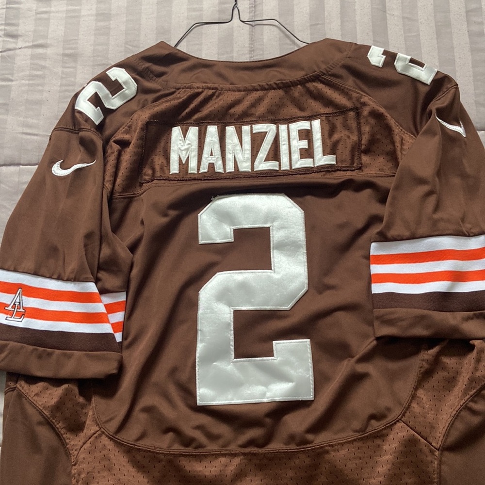 Johnny Manziel Cleveland Browns jersey. Fits like m/L